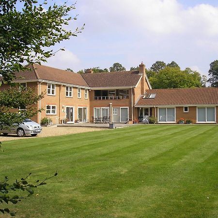 Meadow House Hotell Burwell  Exteriör bild